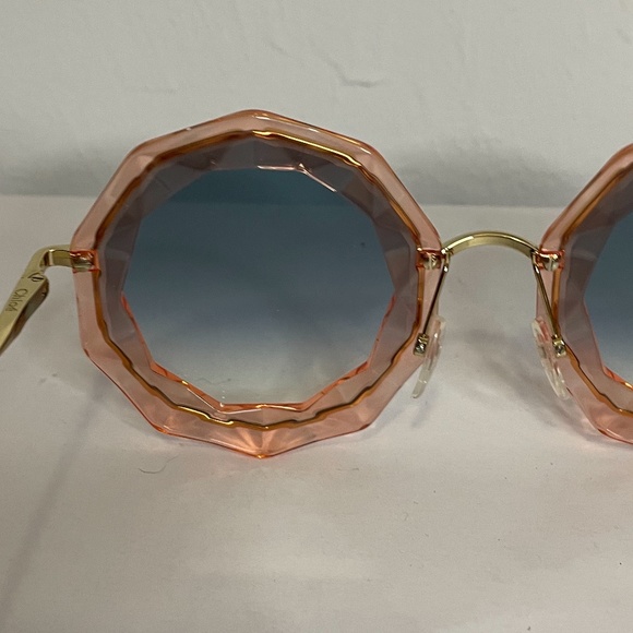 HP! 💕NWT Chloe’ pink large round scalloped edged blue lens gold sunglasses! - Picture 5 of 12
